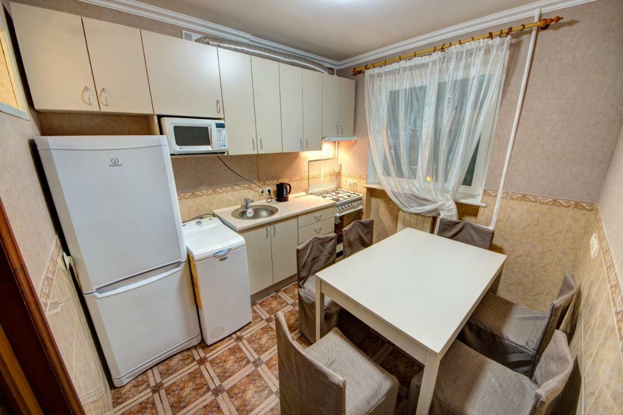 Apartments Near The Palace Of Sports Kiev Buitenkant foto