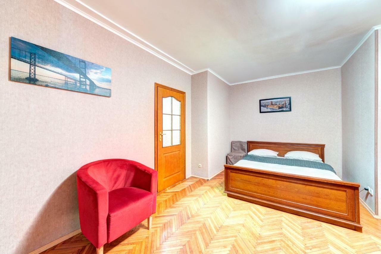 Apartments Near The Palace Of Sports Kiev Buitenkant foto