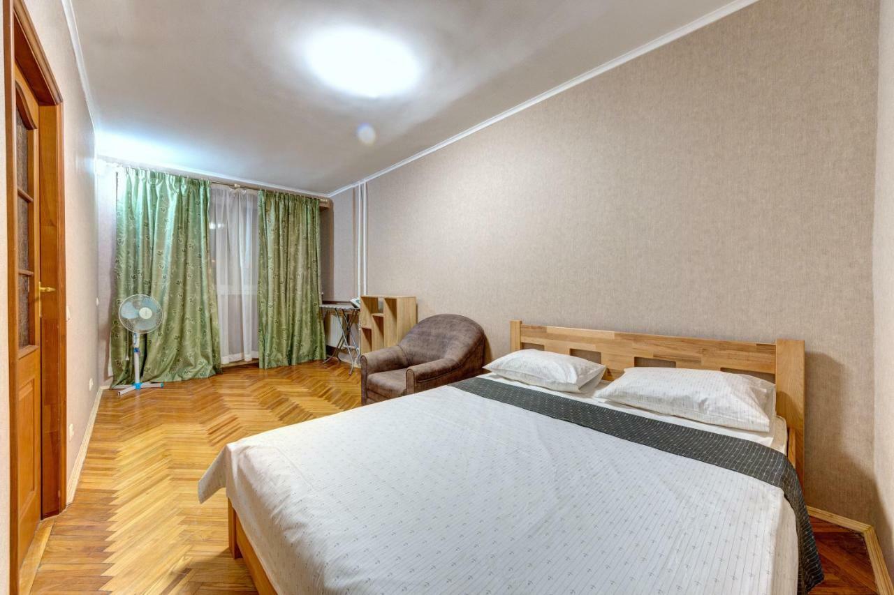 Apartments Near The Palace Of Sports Kiev Buitenkant foto